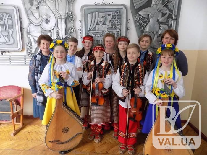 На Чернігівщині діти зі всієї України  виконали твори українських композиторів
