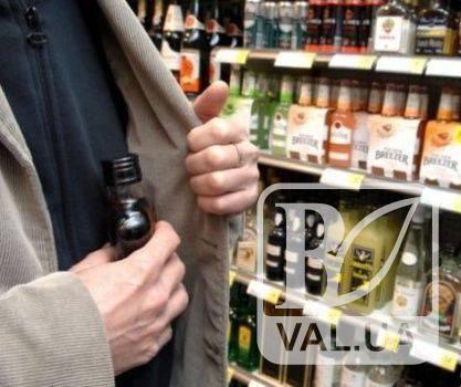 Хотели пива, а похитили муляжи: странное ограбление в Чернигове 