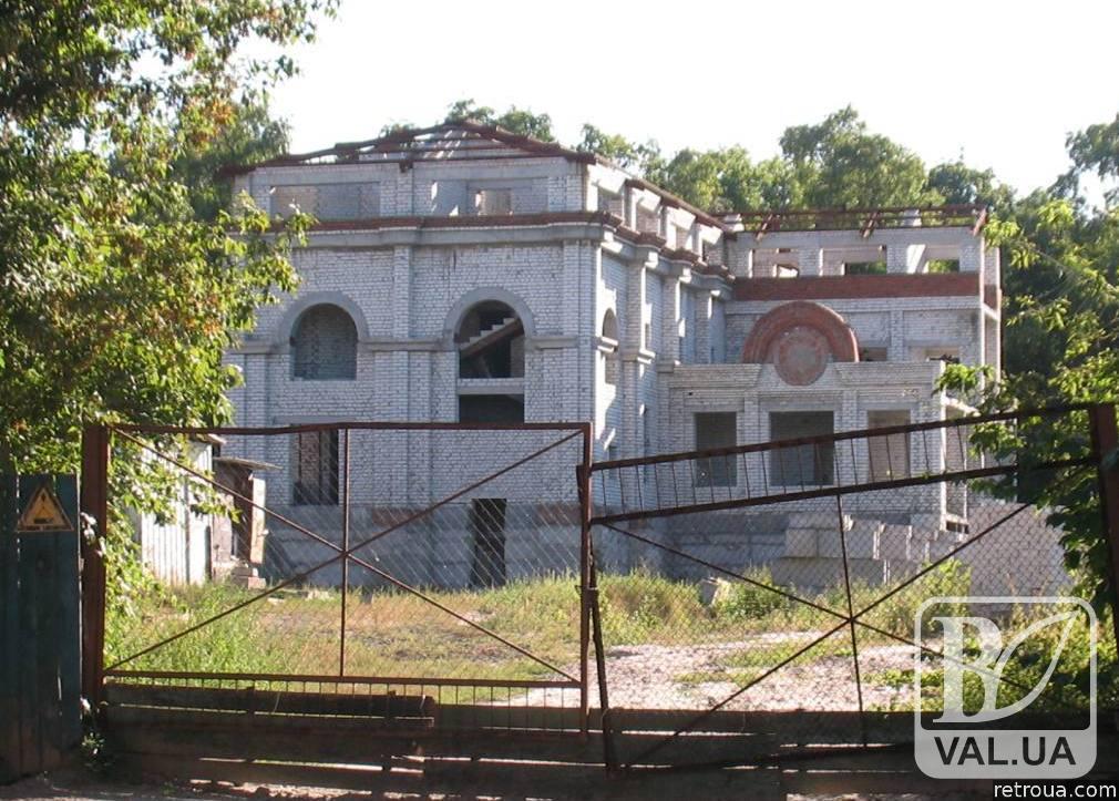 Прокуратура хочет вернуть здание Дворянского собрания в собственность общины Чернигова