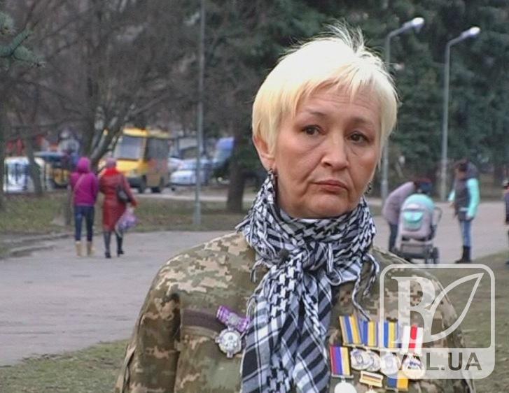  «Маме Тане» из Чернигова, которая спасла сотни жизней на Майдане и в АТО, сейчас нужна наша помощь(ОБНОВЛЕНО)