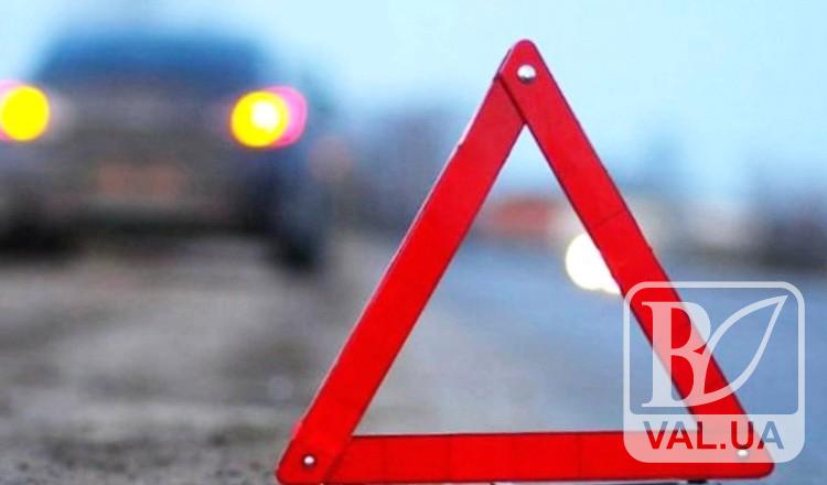 Смертельна ДТП на Чернігівщині: у зіткненні з МАЗом загинув водій легковика