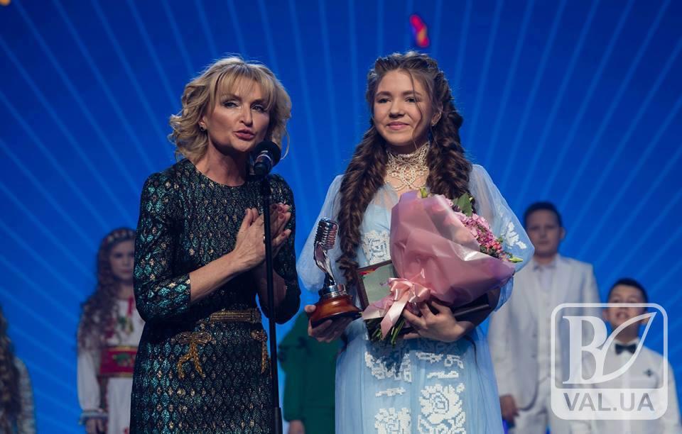 Юна вокалістка з Чернігівщини отримала спецприз на національному конкурсі