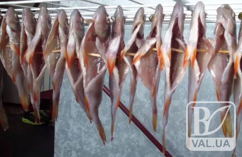 На Чернігівщині жінка захворіла на ботулізм після вживання в’яленої риби