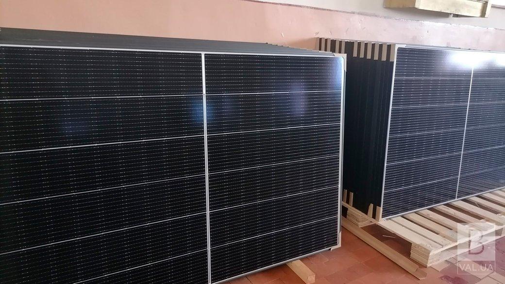 На Чернігівщині 11 шкіл в 9 громадах запустять власні сонячні електростанції