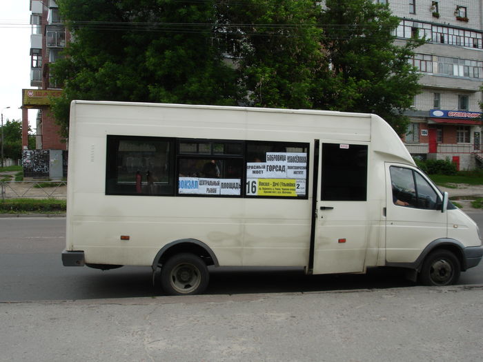 Під Черніговом, випавши із маршрутки, загинув чоловік