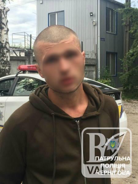 Чернігівця впіймали на спробі здати до металобрухту крадений акумулятор