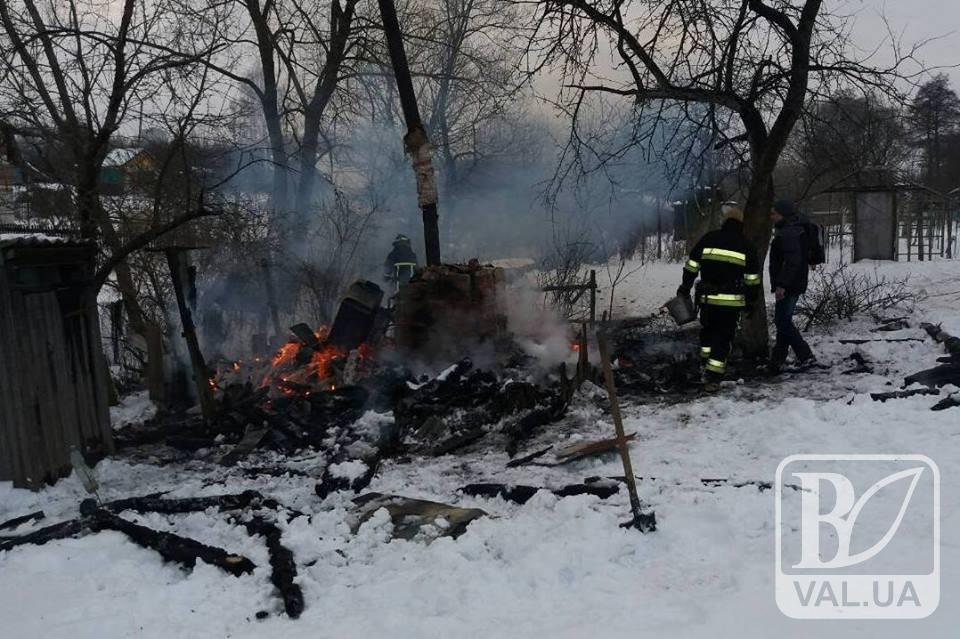 У Чернігові вщент згоріла приватна лазня