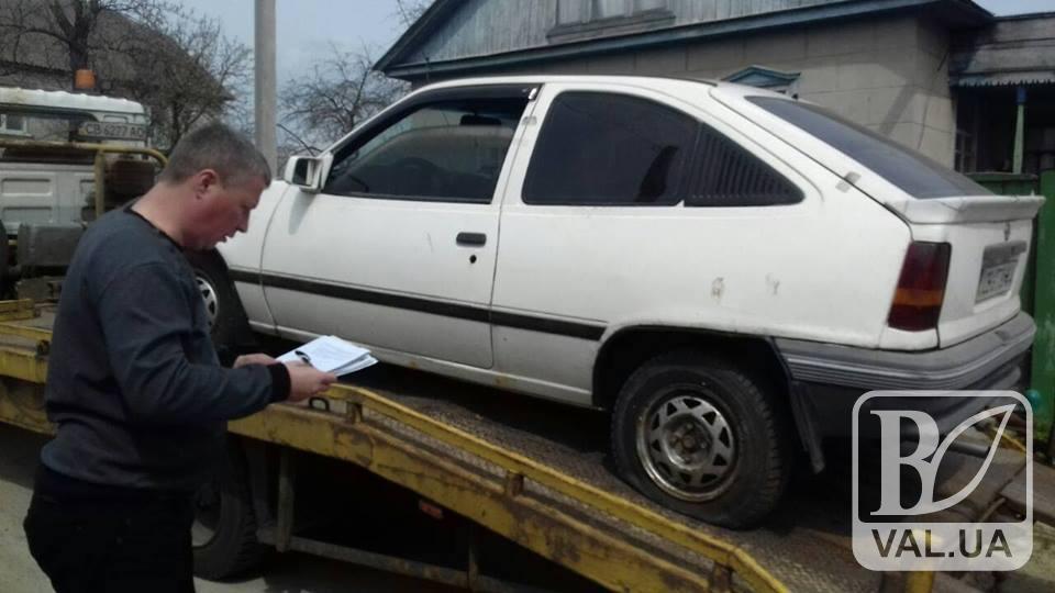 У «горе-батька» за несплату аліментів забрали автомобіль