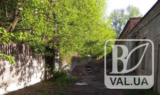 На чернігівській металобазі в купі брухту виявили протитанкову гранату. ФОТО