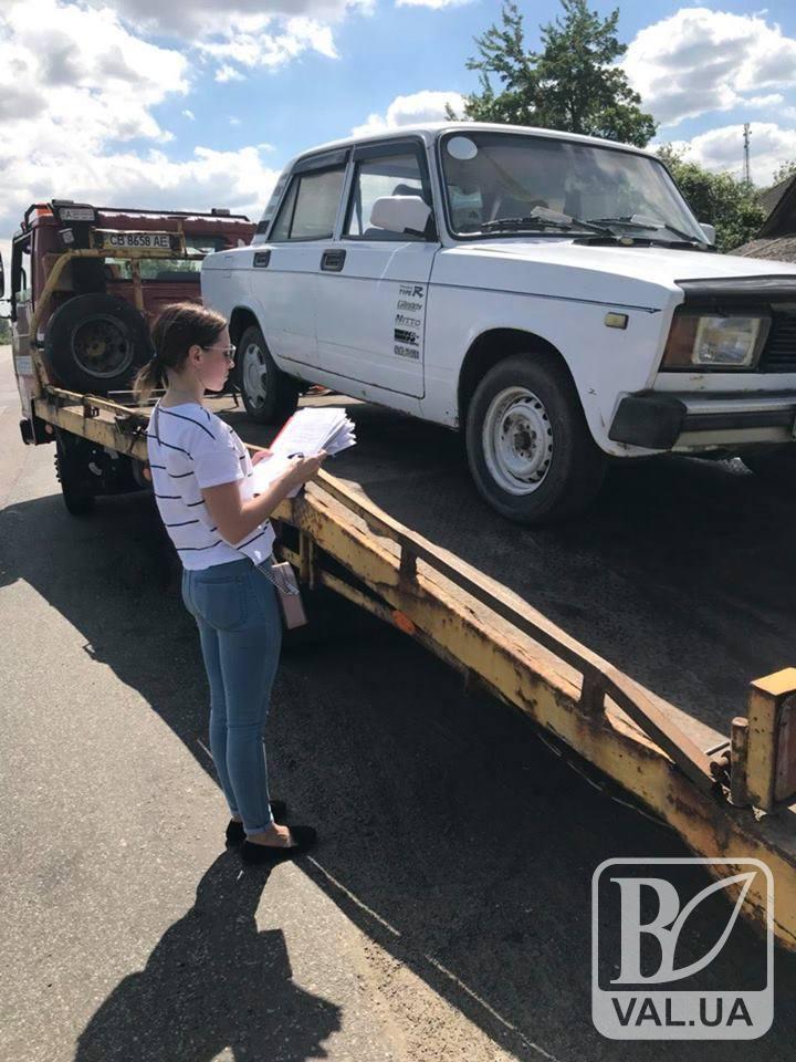 У Чернігові черговий «горе-батько» залишився без свого авто