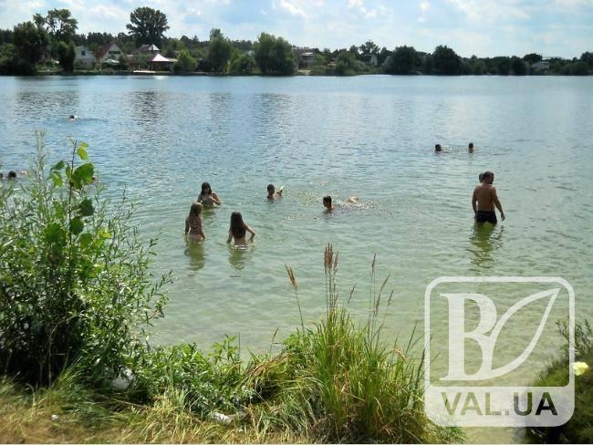 Чернігівці просять облаштувати пляж на Земснаряді