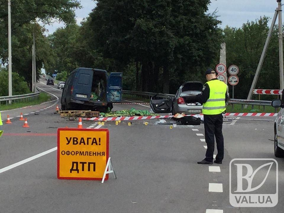 Стали відомі подробиці моторошної ДТП за мостом. ФОТО