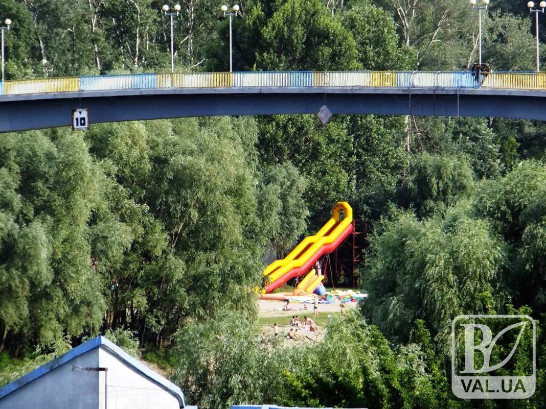 Вода у Стрижні у Ялівщини чистіше, ніж у Десні біля пішохідного моста