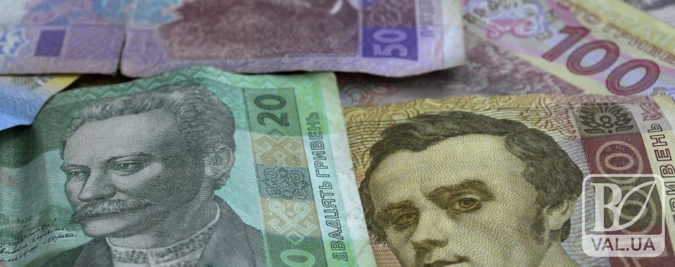 Полювання на боржників: на Чернігівщині з горе-батьків продовжують стягувати «кругленькі» аліменти