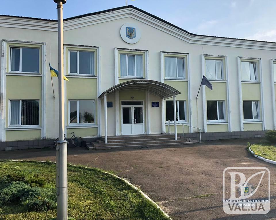 На Чернігівщині затримали «на гарячому» депутата за отримання хабаря у 18 тисяч гривень. ФОТО