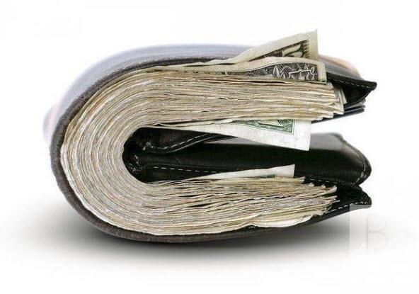 Атрошенко заробляє більше, ніж його колеги з Києва та Одеси. ІНФОГРАФІКА