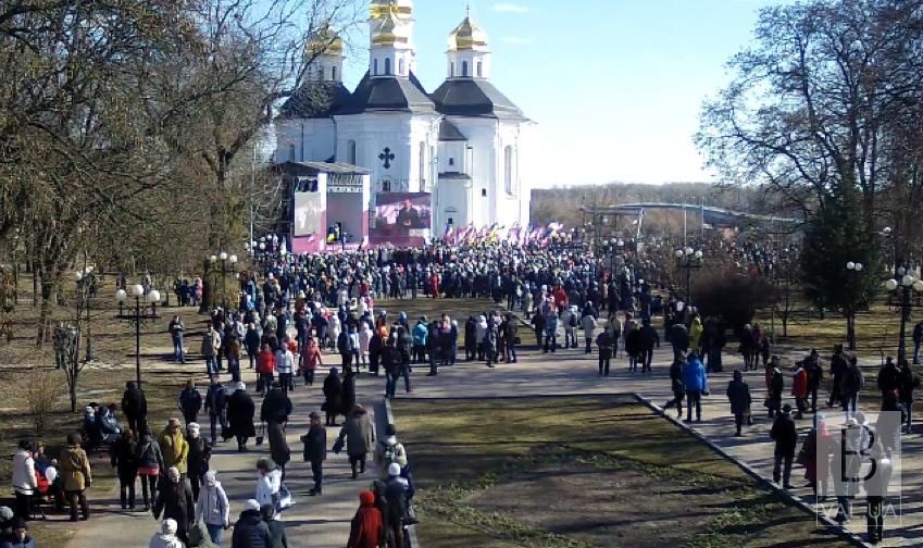 Порошенко у Чернігові: як чернігівці зустрічали Президента ВІДЕО