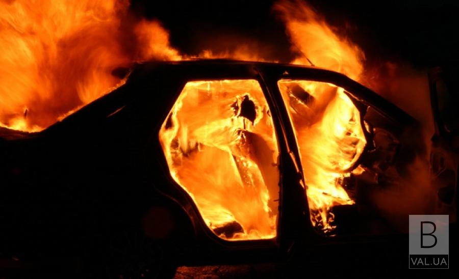 На Прилуччине в автомобиле сгорел человек