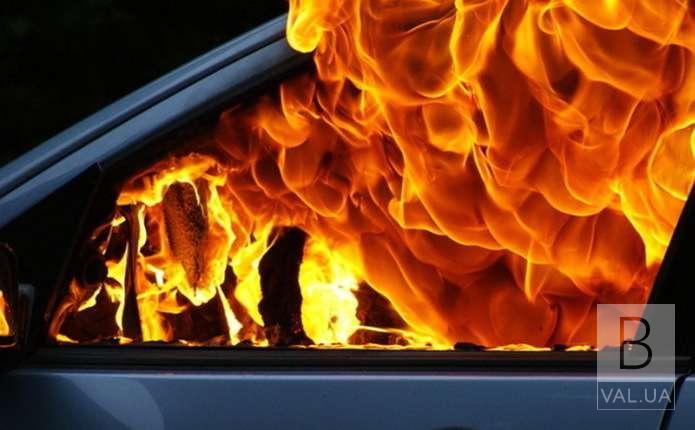 У Прилуках згоріла автівка