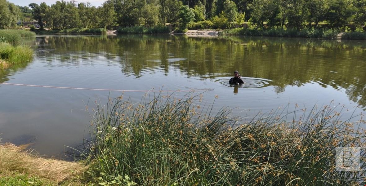 З озера у Новгород-Сіверському районі дістали потопельника