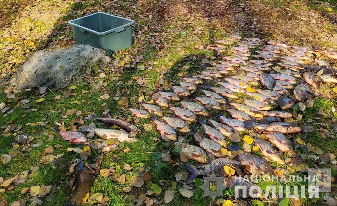 У Чернігівському районі затримали двох браконьєрів з уловом на шість тисяч гривень. ФОТО