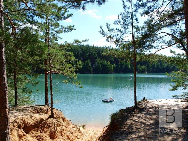 Небезпеки не становить: чернігівські фахівці перевірили воду з Голубих озер