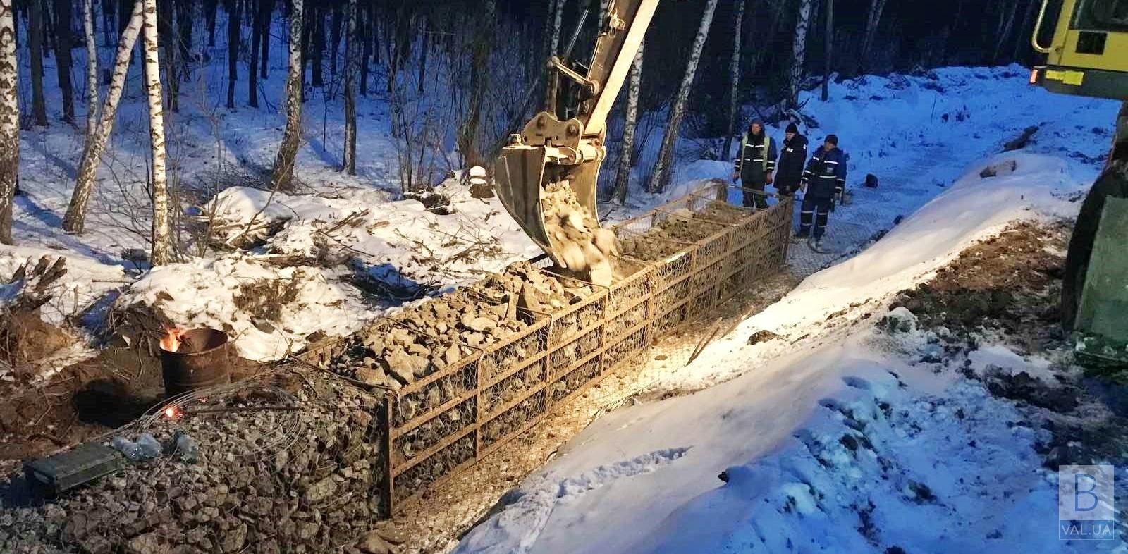 Поблизу Прилук дорожники споруджують габіони