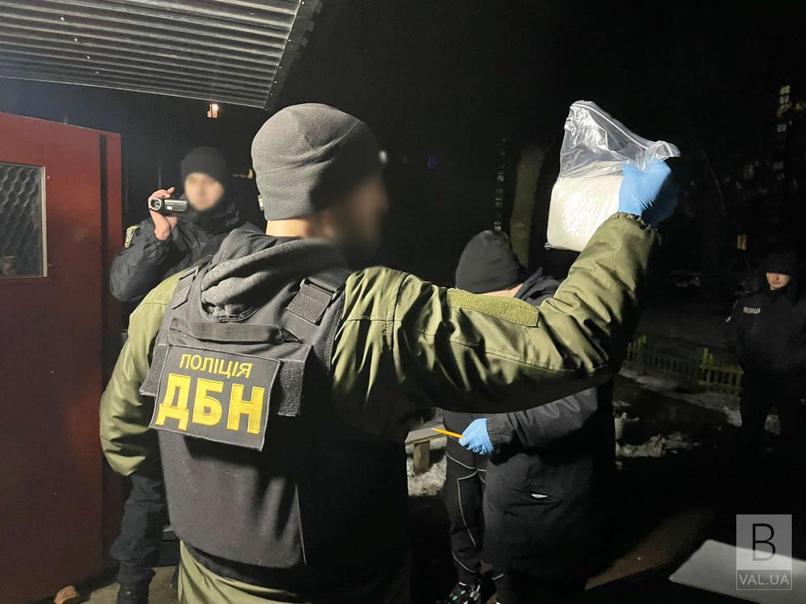 Поліція вилучила у 24-річного чернігівця наркотиків на пів мільйони гривень. ФОТО