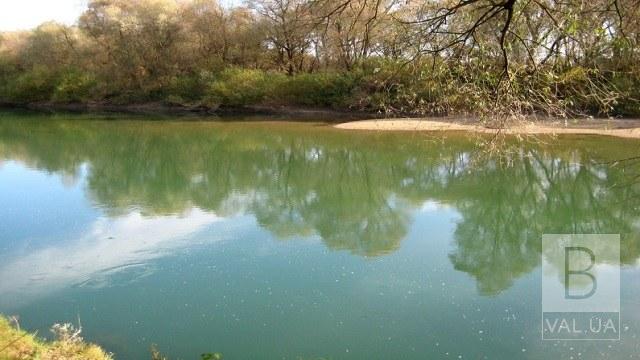 На Ніжинщині зі ставка дістали тіло потопельника