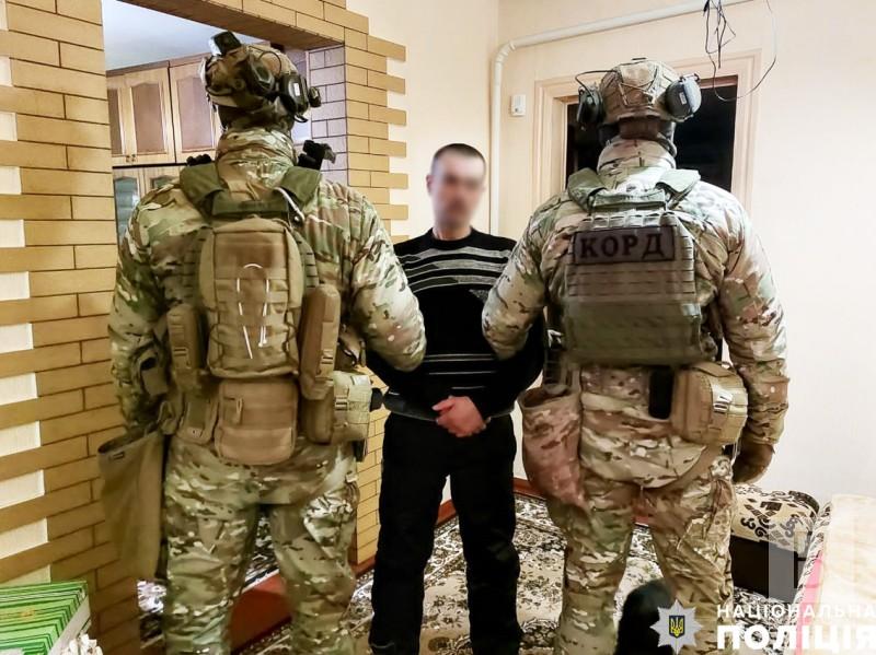 У Прилуках затримали наркозбувача