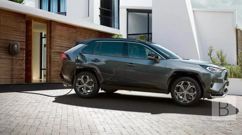Плюсы и минусы Toyota RAV4 Plug-in Hybrid