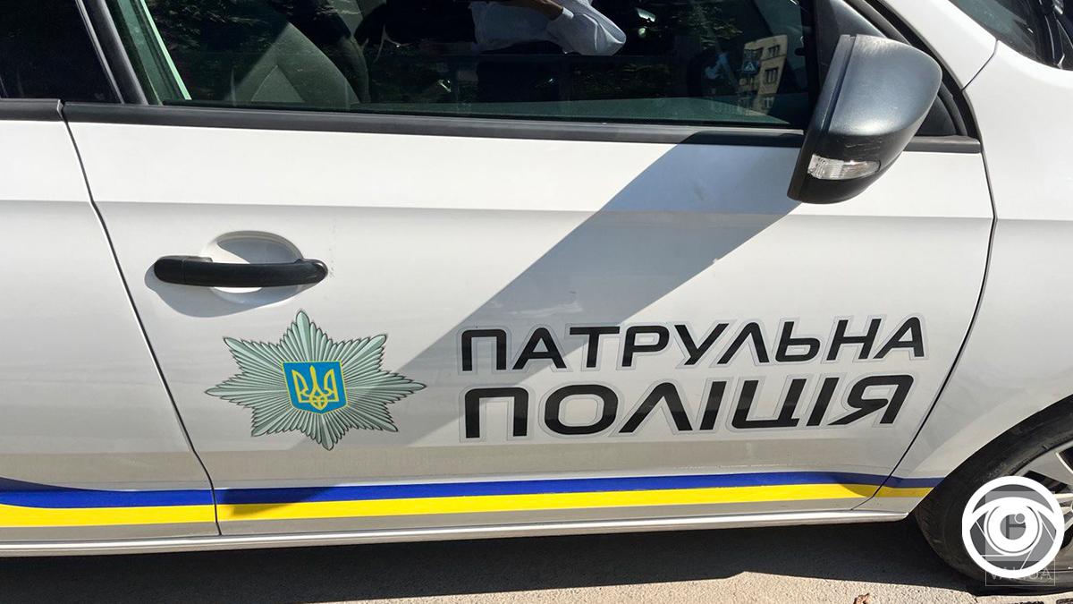 У Чернігові патрульні зупинили водія з фальсифікатом