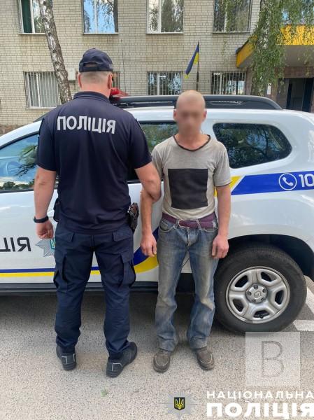 У Чернігові затримали підозрюваного у зґвалтуванні неповнолітньої дівчини