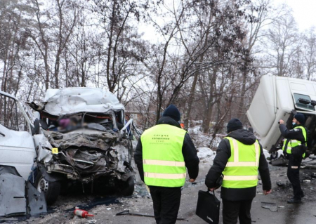 Затримали водія фури, який причетний до скоєння ДТП під Черніговом, у якій загинули 13 людей