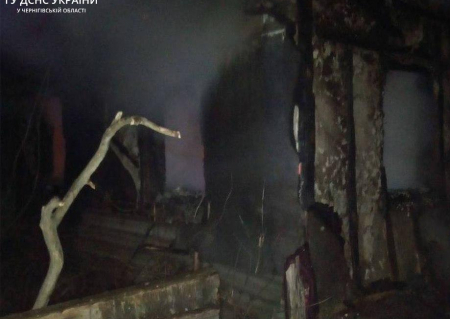 На Чернігівщині під час пожежі загинула літня жінка