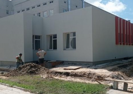 У Чернігові триває відновлення міської лікарні №3. ФОТО